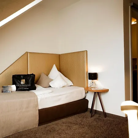 朱姆库尔夫斯登居家生活酒店