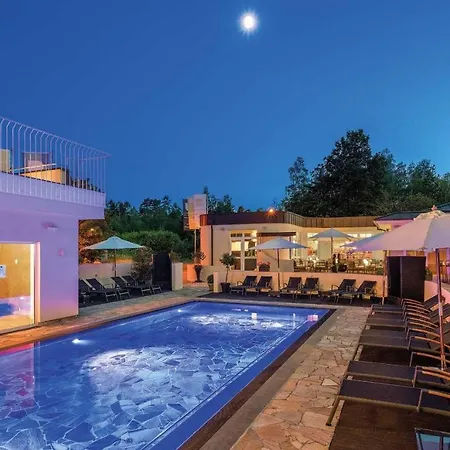 酒店 朱姆库尔夫斯登居家生活酒店 4*