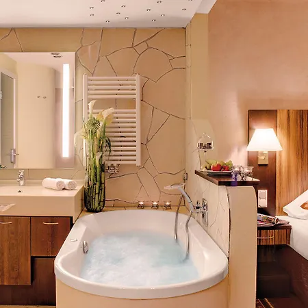 朱姆库尔夫斯登居家生活酒店 4*